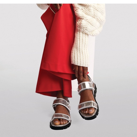 CHRISTIAN LOUBOUTIN
Lock Cool Metallic Embossed Dad Sandals - Picture 1 of 8